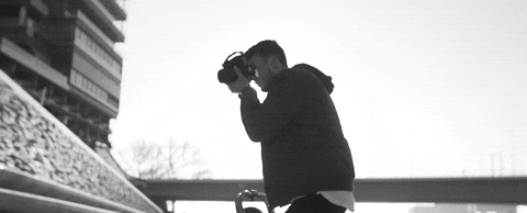 Fotograf Lennart Bader fotografiert die Kapten & Son Kampagne